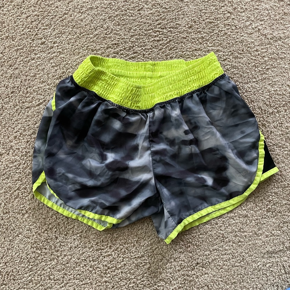 Champion brand women’s athletic shorts with pockets, size xs